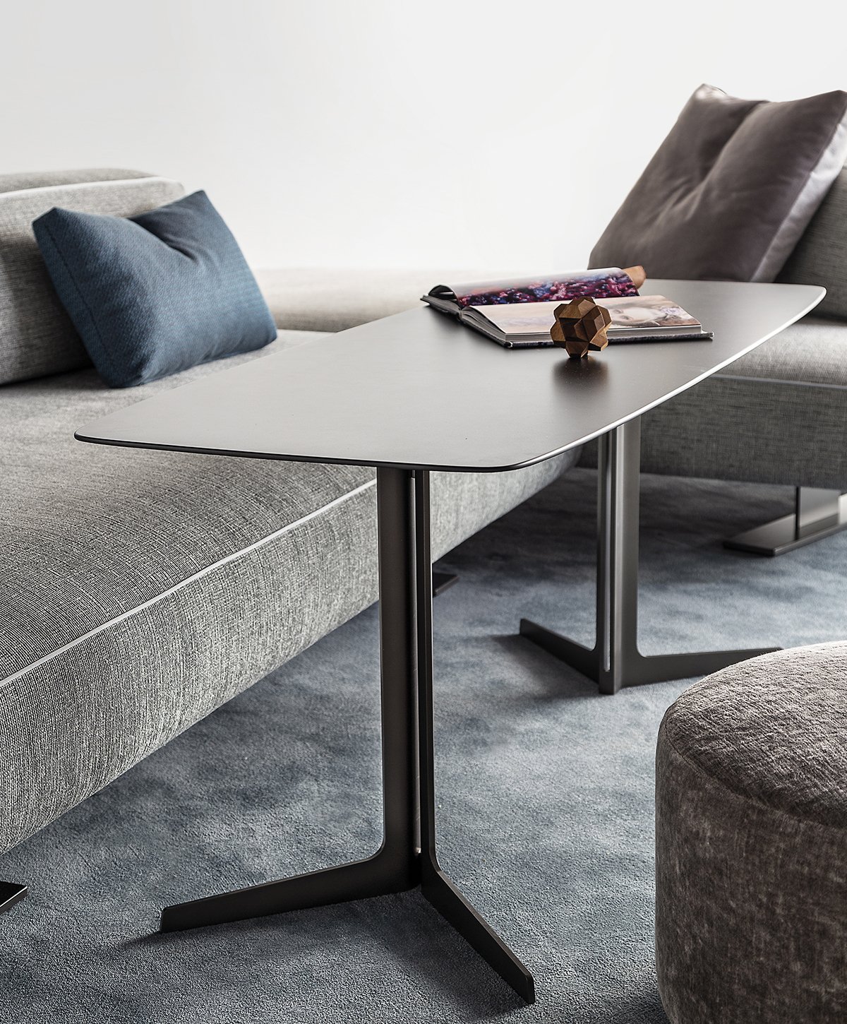Столик журнальный Фабрика ART NOVA FILIPH TABLE COLLECTION 