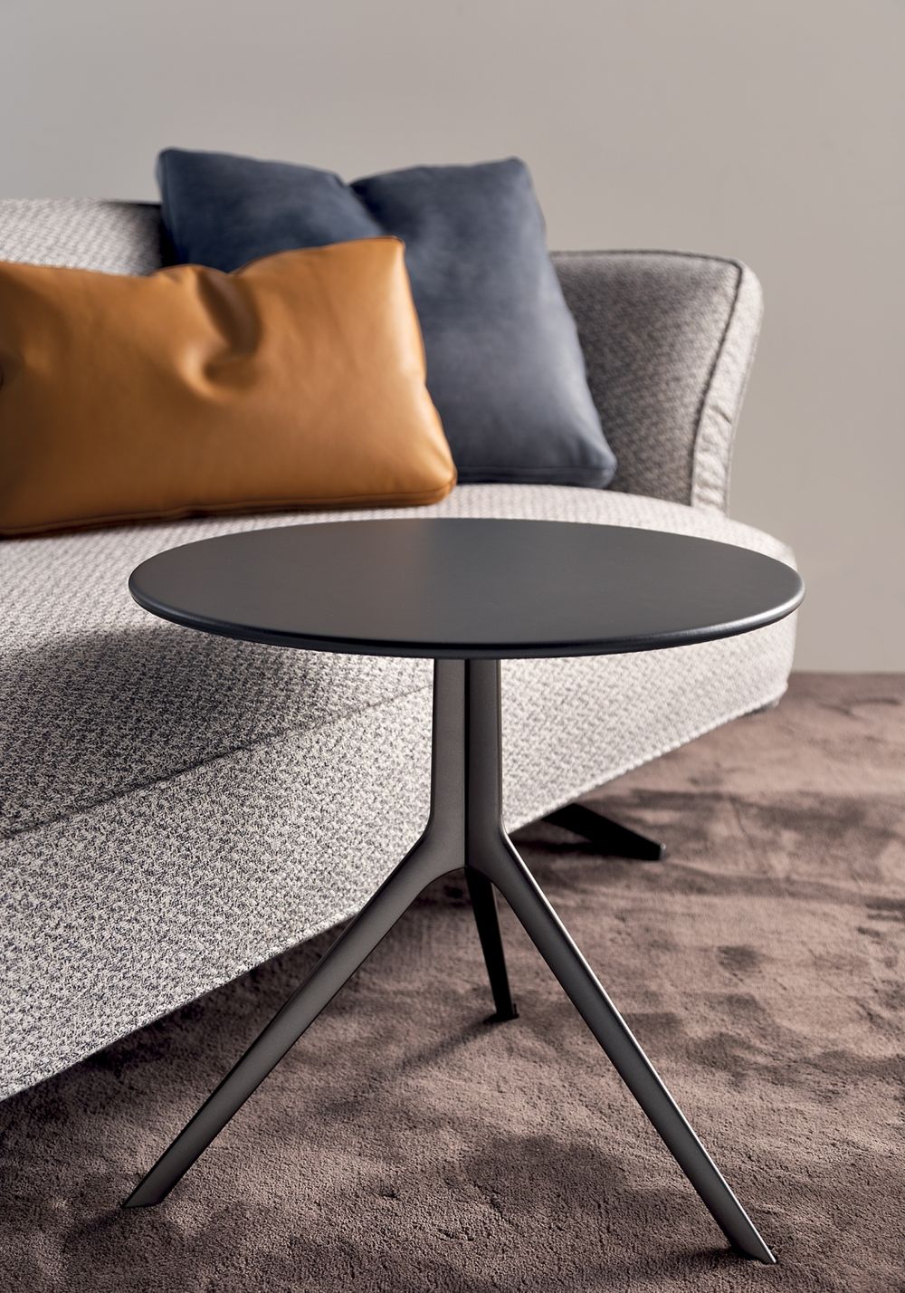 Столик журнальный Art Nova FLARE TABLE COLLECTION 