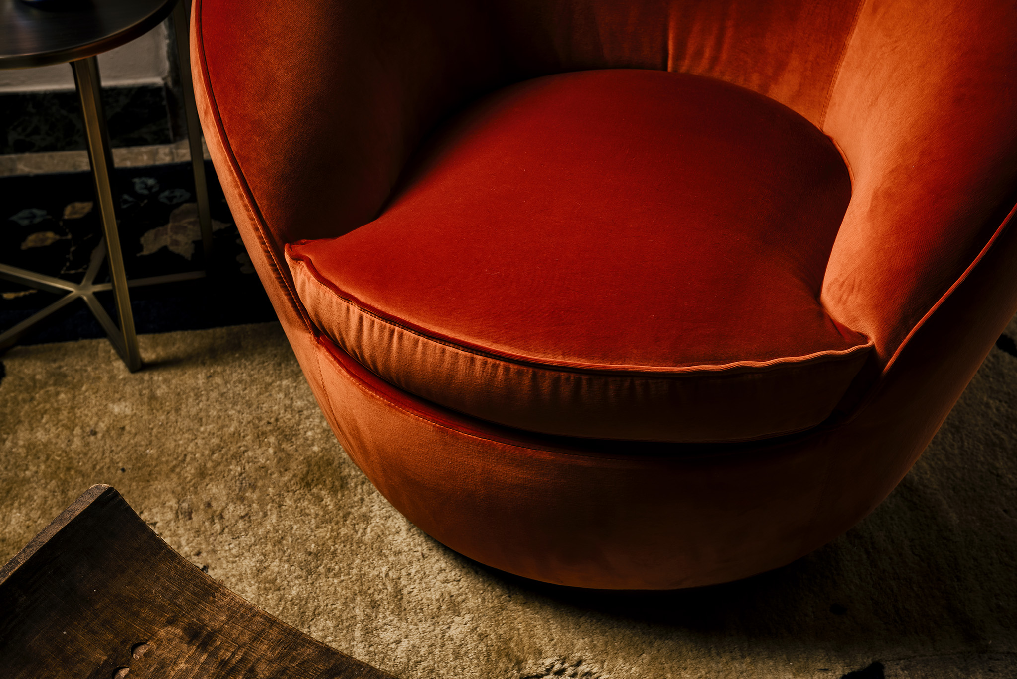 Кресло Фабрика BLACK TIE Giulia Swivel 