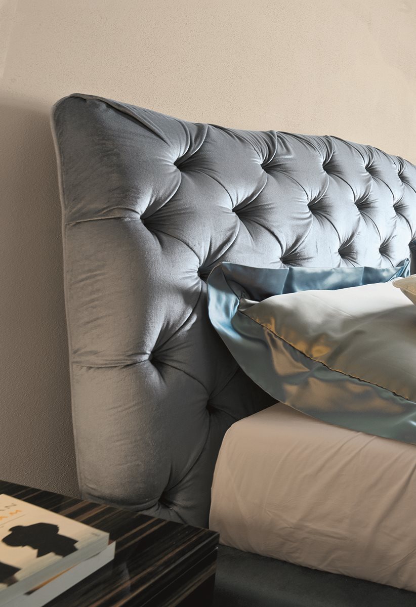 Кровать Фабрика LONGHI Grace bed 